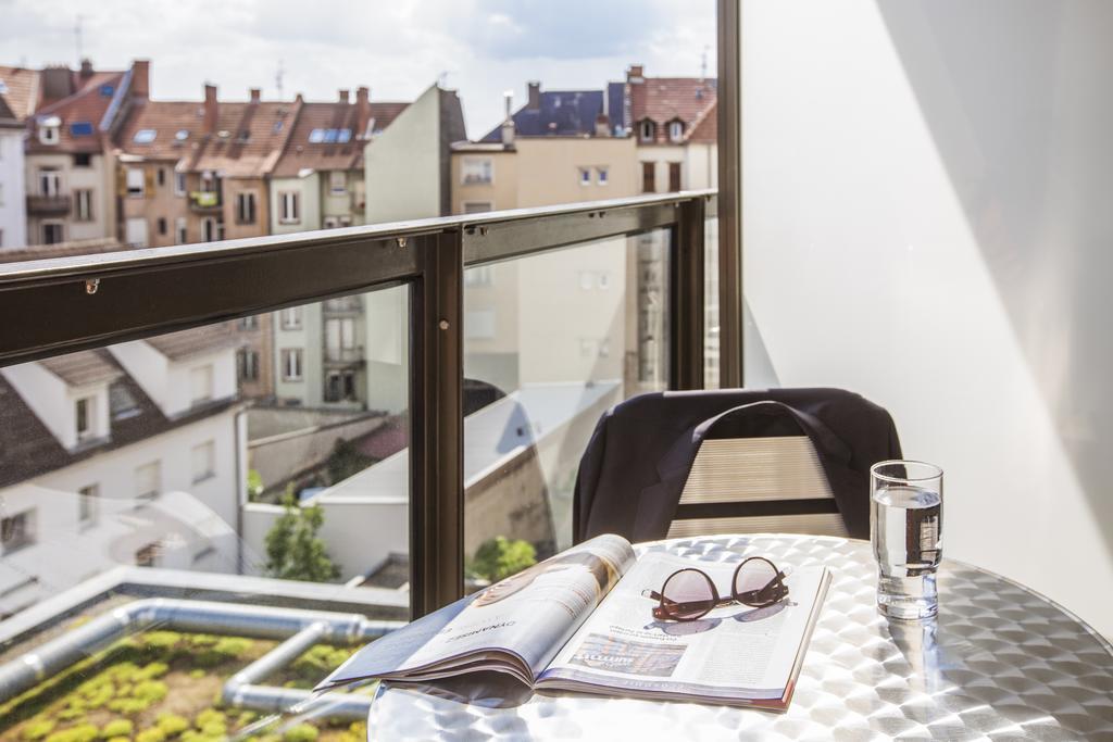 Monolocale Superior con Balcone (2 Adulti)